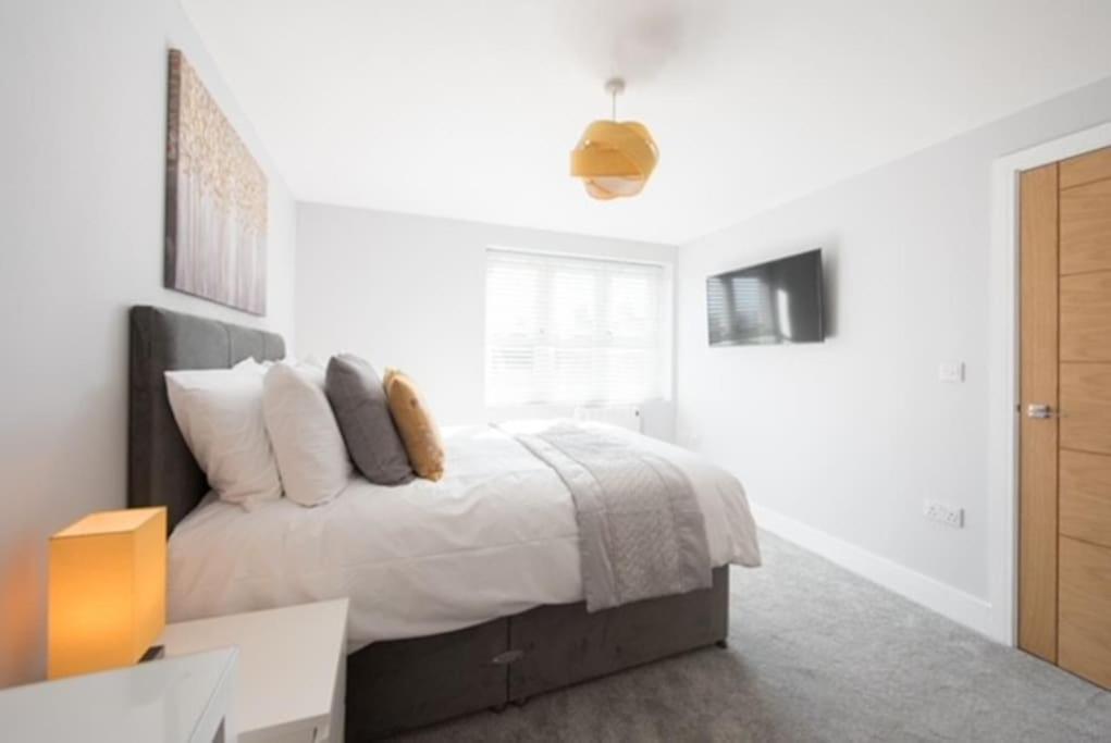 Beautiful, Spacious 1 Bed Flat Brentwood Kültér fotó