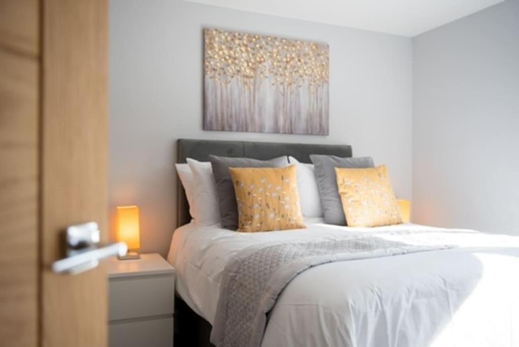 Beautiful, Spacious 1 Bed Flat Brentwood Kültér fotó