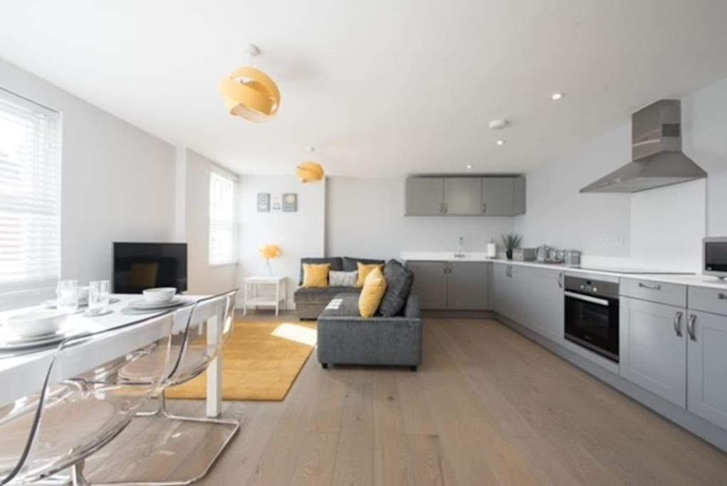 Beautiful, Spacious 1 Bed Flat Brentwood Kültér fotó