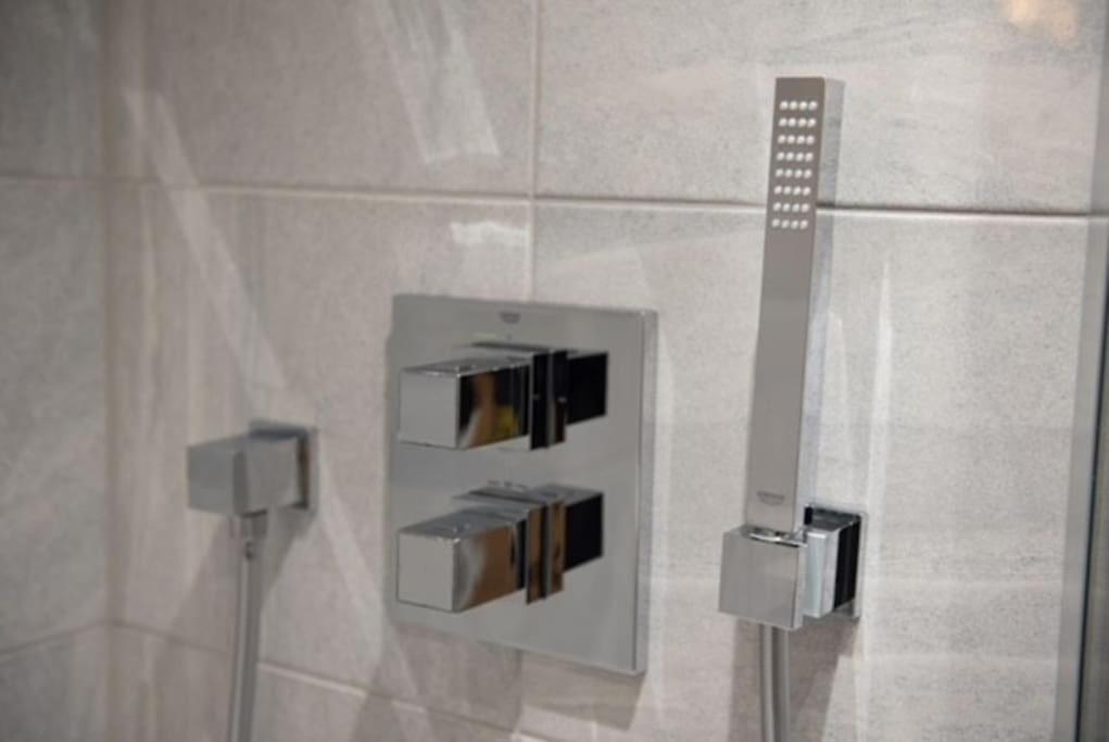 Beautiful, Spacious 1 Bed Flat Brentwood Kültér fotó